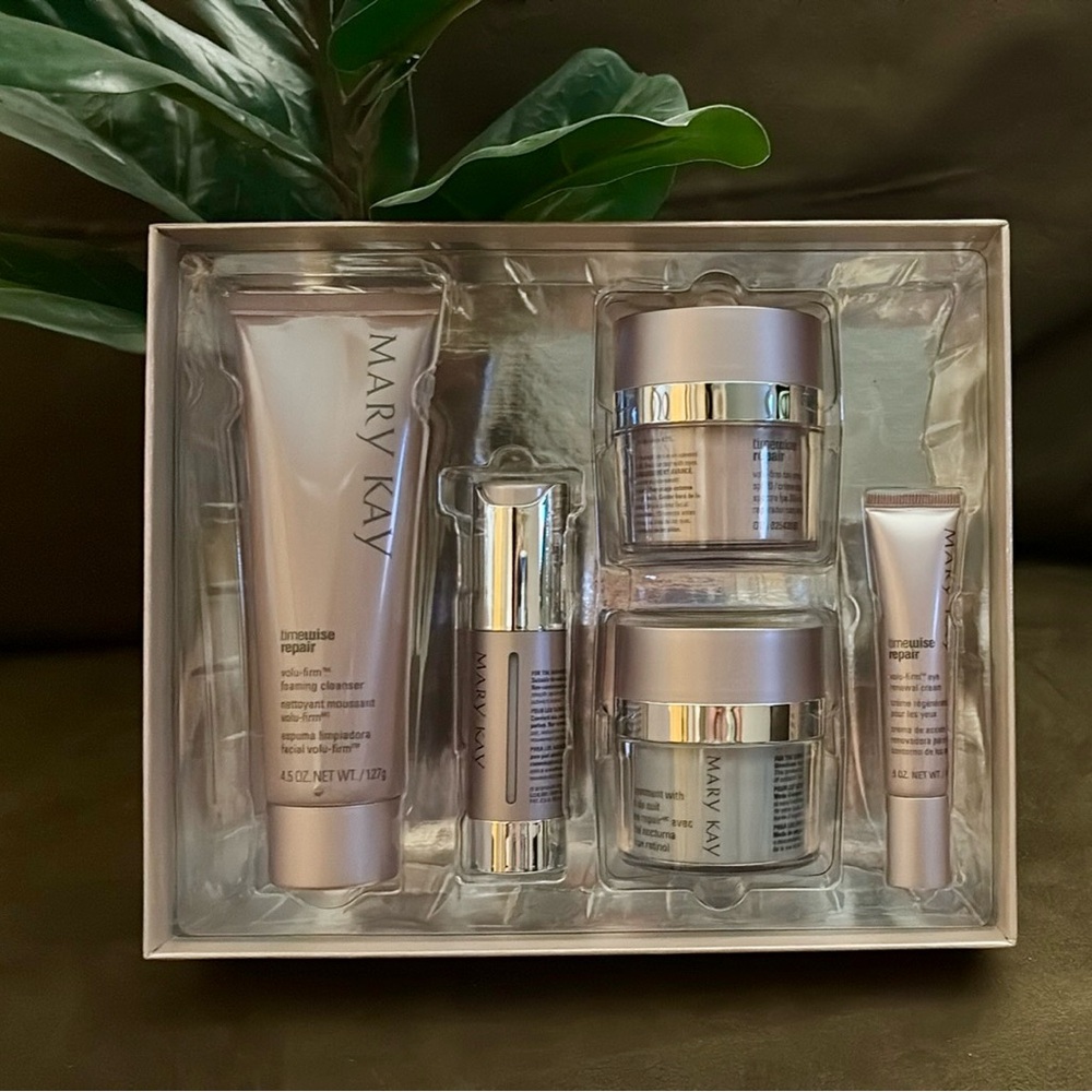 Mary Kay TimeWise Repair Volu-Firm Set